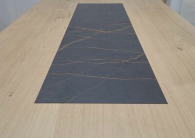 Construction de table en bois à Ponlat Taillebourg