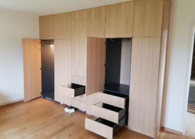 Dressing sur mesure à Ponlat Taillebourg